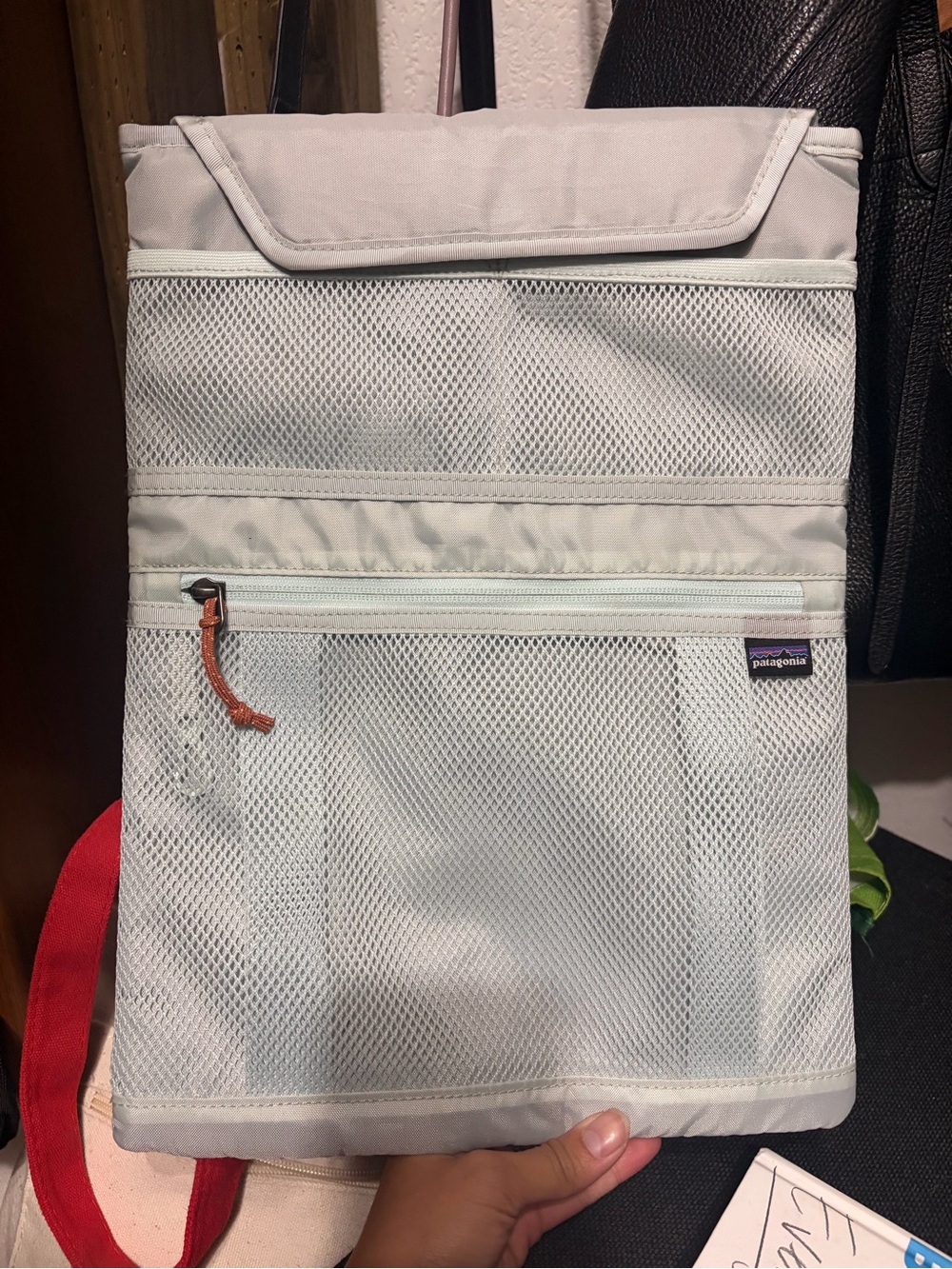 Patagonia Day Pack Padded Laptop Tablet Sleeve Backpack Travel Case